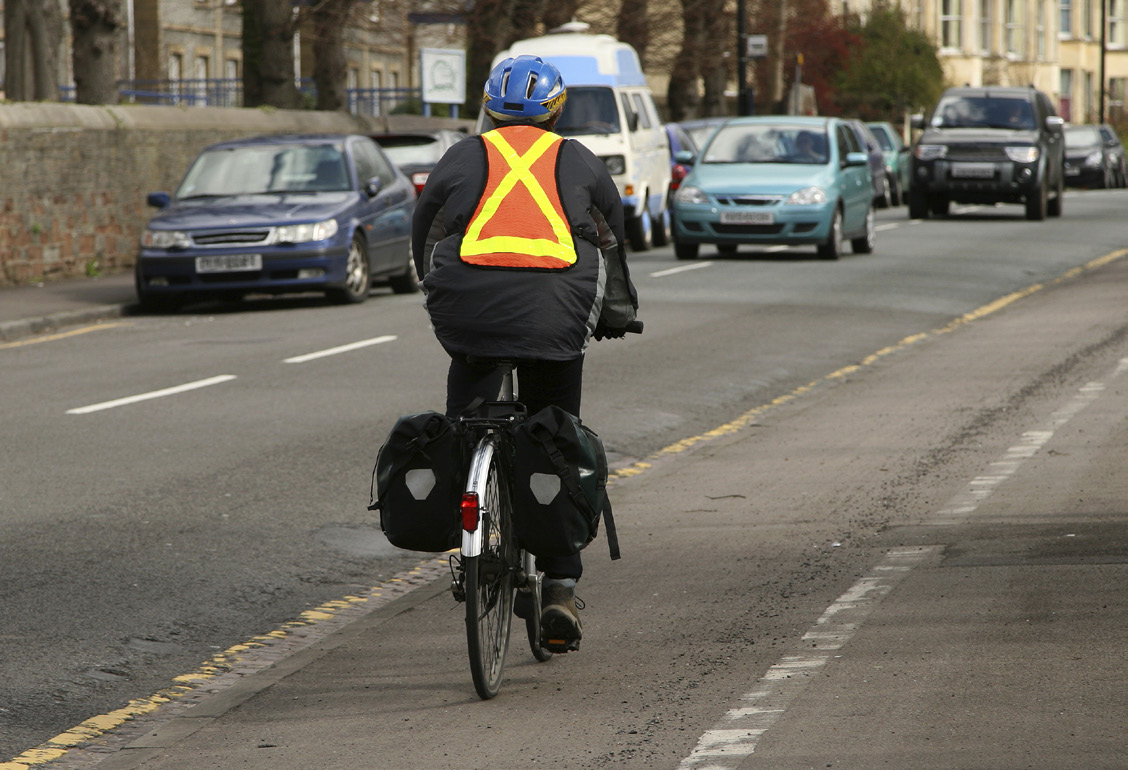 Je bent een voertuig in het verkeer, maar de weg is niet van jou