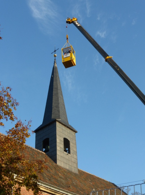 10. Protestantse Kerk in Losser Eind 2013 is door de provincie met positief advies een restauratiesubsidie beschikbaar gesteld waardoor het mogelijk werd om de kerkkap incl.