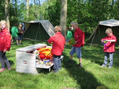 Ook zijn er jaarlijks een aantal grotere activiteiten. Zo is er de regionale Bever-Doe-Dag. Ook kamperen we op boerderij t Geertje.