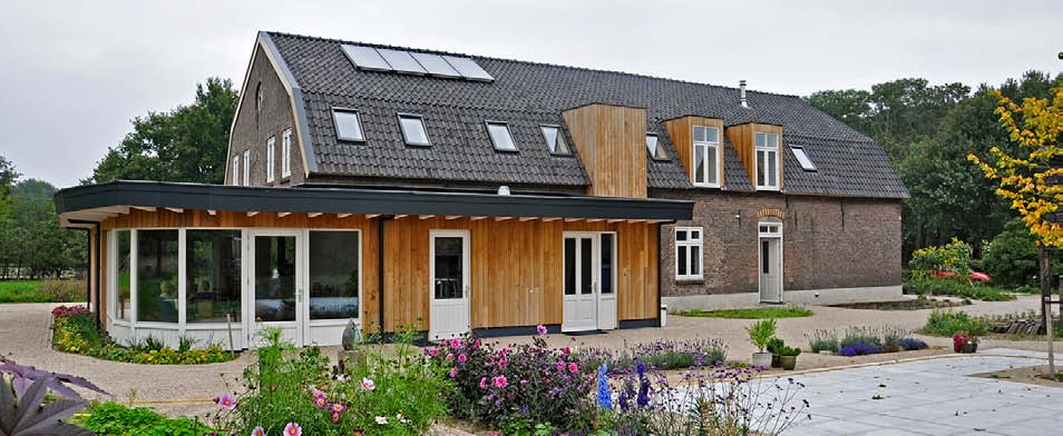 Schatkuilsestraat 1 te Overasselt Erftransformatie Zorgboerderij De gerealiseerde situatie Afgelopen jaar is begonnen met de verbouw van een boerderij tot