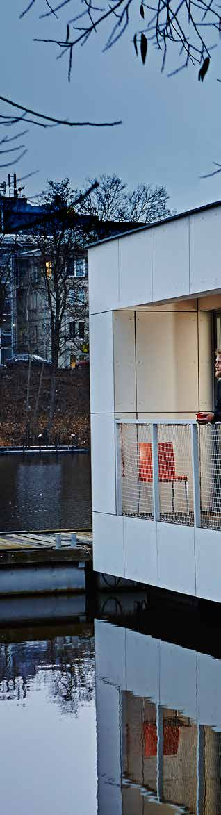 CEMBRIT TRANSPARENT Harmonieuze kleuren Klassieke expressie Authentieke diepte Cembrit Transparent heeft de unieke eigenschappen van een door-en-door gekleurde vezelcementplaat.