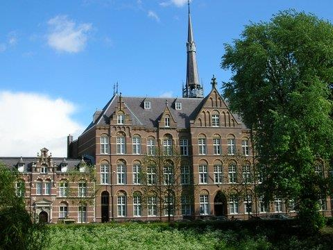 Ontwikkeling krijgt steeds meer structuur Voorbeeld Data School Den Bosch Samenwerking TU/e en Tilburg University