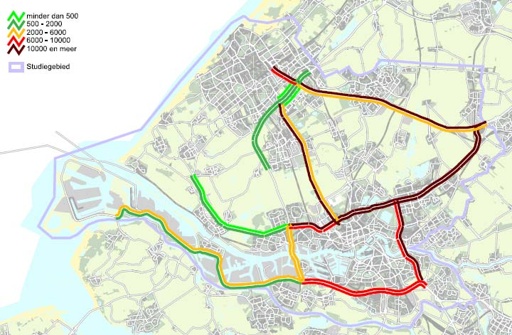 Vanwege de overbelasting in de spitsen wikkelt een groot deel van het verkeer zich buiten de spits af.