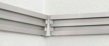 systeemcomponenten n Papierklem loopt door over de gehele lengte geintegreerd in de rail n Andere lengtes op aanvraag leverbaar (korter dan 240 cm) n Wandrail van aluminium n Witte poedercoating (RAL