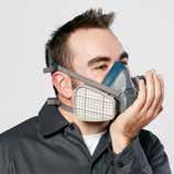 Wijzig de positie van het masker op het gezicht en/of pas de spanning van de banden aan bij het detecteren van een luchtlek om de lekkage te elimineren. 4.