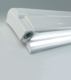 Lichtbronnen: SMD led's / lichtkleur: warm wit Vermogen: 4,8 W/m Lichtsterkte: 240 lm/m Comfortabele bediening met afstandsbediening Dimfunctie Art.nr.