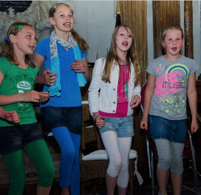 Winterconcert! 14 dec 19:00 uur in t kerkhuys! Op woensdag 14 december wordt de jaarlijkse Winteruitvoering van Muziek & Dansschool Opmeer gehouden in het sfeervolle t Kerkhuys in Spanbroek.