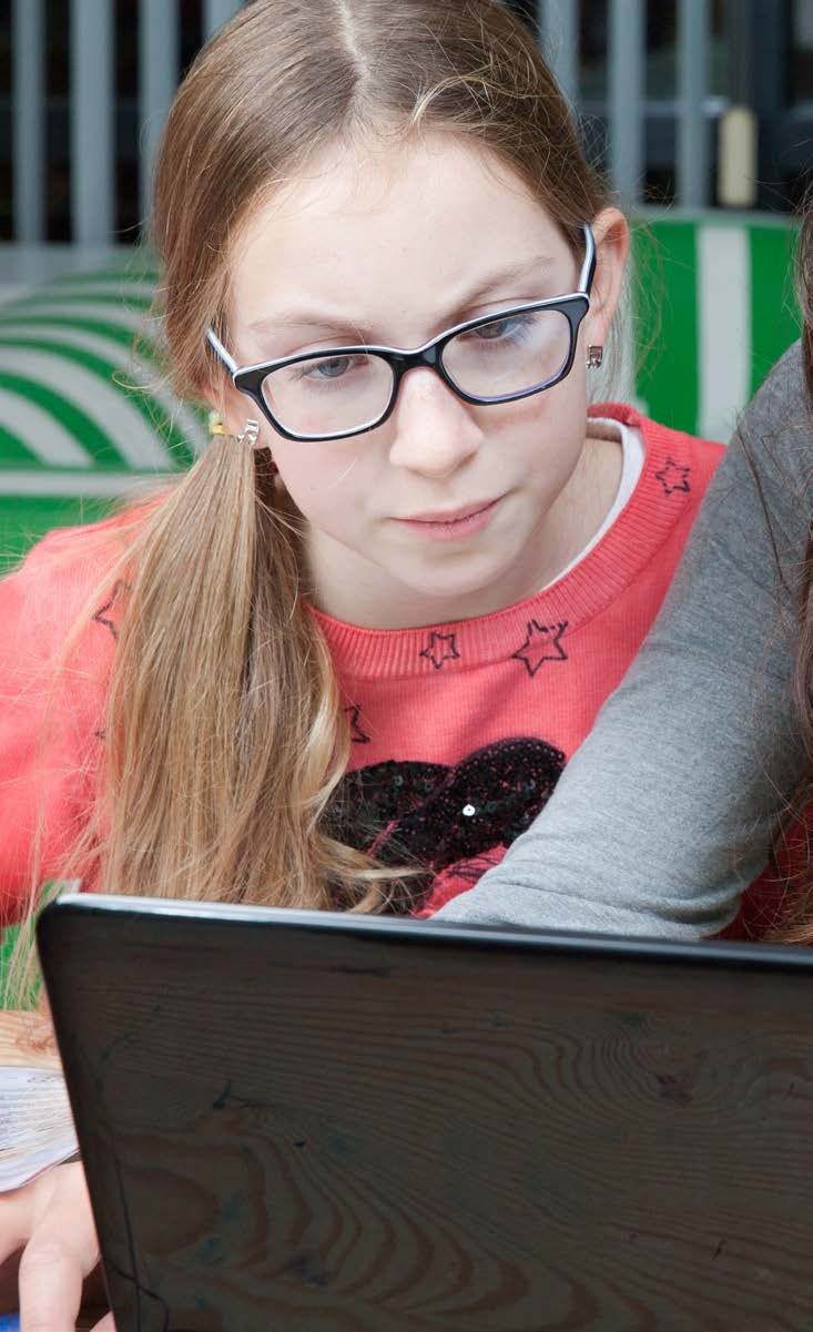 Inleiding Welk mobiel device voor leerlingen is het meest geschikt voor de ambities die jullie school heeft: een tablet, chromebook of laptop?