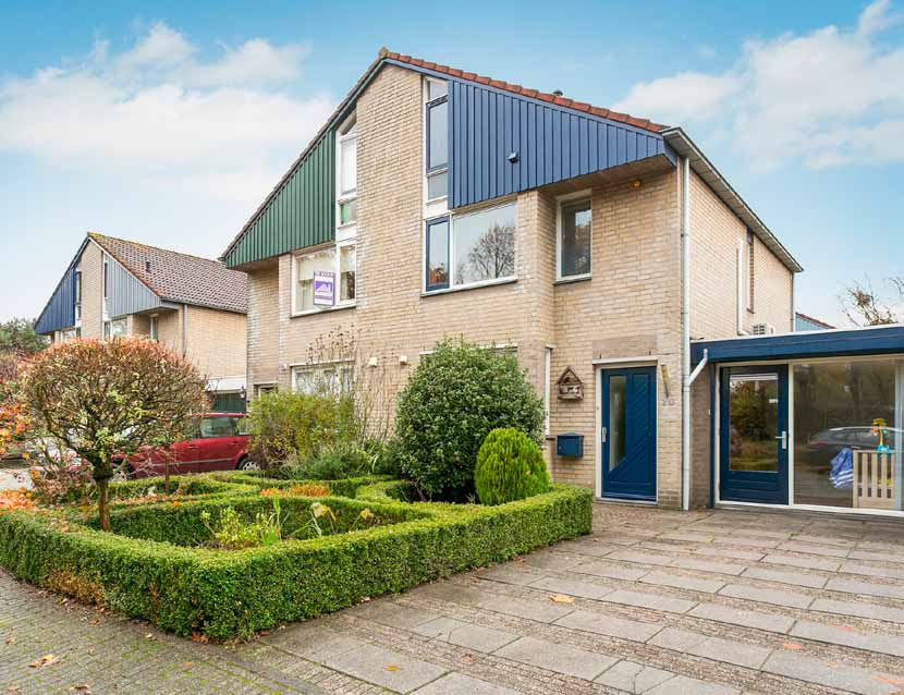 ALTENAHOF 10 HELMOND Bouwjaar: ca 1988 Inhoud woning: ca 420 m³ Woonoppervlakte: