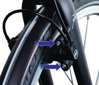 Zorg ervoor dat de remkabel of -pen goed in de hevel valt zodat deze niet losschiet! Til de fiets vervolgens op en draai het wiel rond.