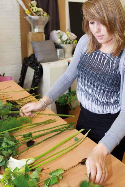 Je opleiding wérkt voor jou Alles in deze opleiding is gericht op je toekomstige werk, van mede werker tot bloem en groen stylist. Na je opleiding is heel Nederland je werkterrein.