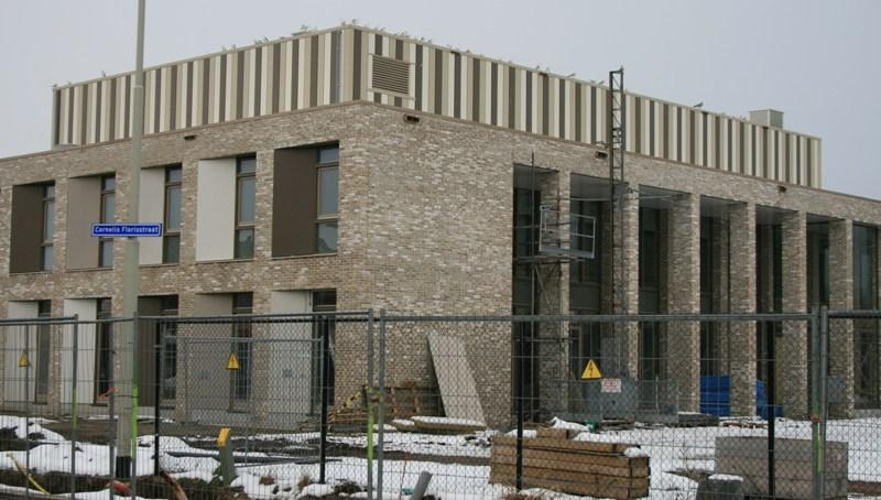 Brede School Geeren-Noord In 2010 is het hele jaar gebouwd aan deze brede school, waarvan de raad in mei 2004 besloten heeft de planontwikkeling op te starten, in september 2010 het krediet voteerde