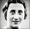 Anne Frank heeft een zus, vader en een moeder. Annes zusje heet Margot en is 3 jaar ouder. Haar vader, Otto Frank en haar moeder, Edith Frank-Hóllander.