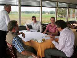 Belangenorganisaties tevreden Op 29 september heeft de provincie de plannen voor Kanaal Almelo-De Haandrik voorgelegd aan negen plaatselijke belangenverenigingen.