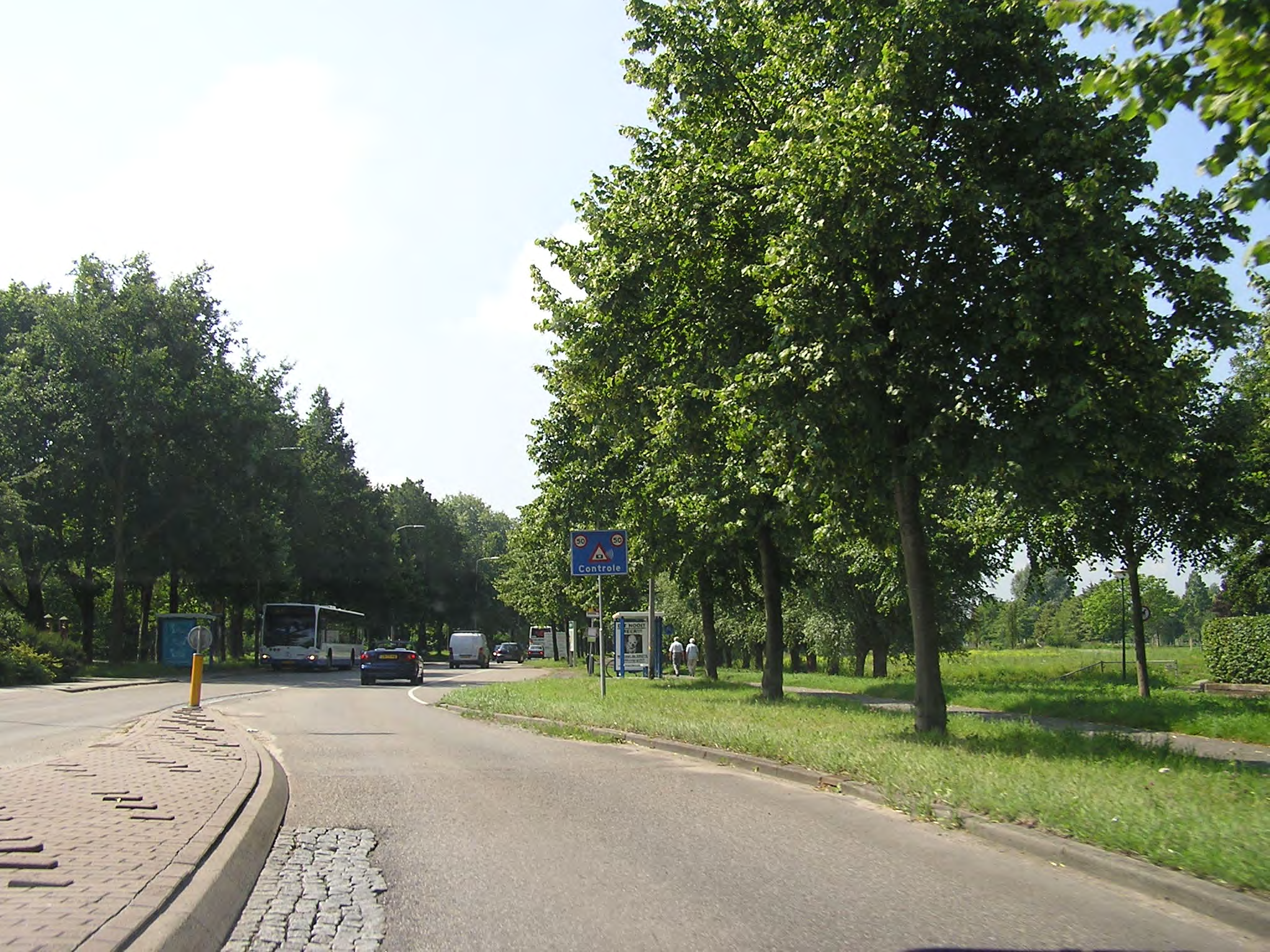 Breukelen, bij Leersum, vlak voor de A12 en tussen Veenendaal en Elst. Maar natuurlijk vond men ook het omgekeerde: de toegestane snelheid te laag voor de feitelijke situatie.