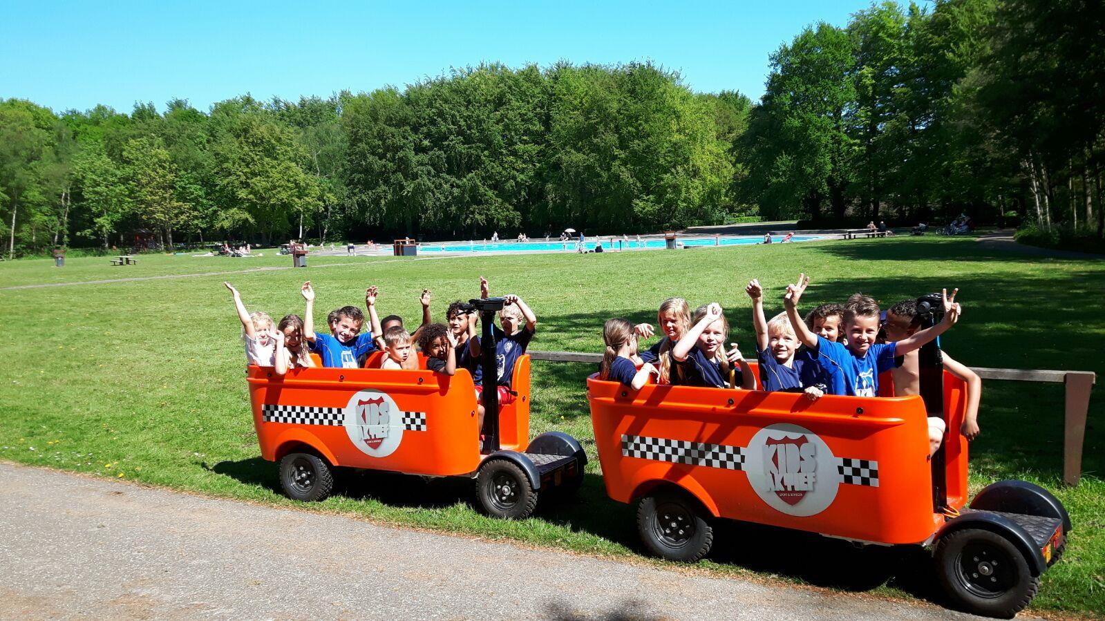 (Azaleastraat) Landsmeer: - Montessori Landsmeer Staat een school