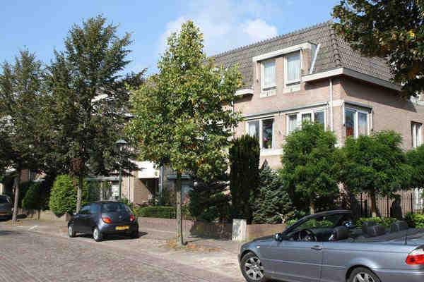 OIRSCHOT Gasthuisstraat 29h Zeer royaal appartement gelegen op de bovenste (2 e )etage met garage voorzien van lift en videofoon