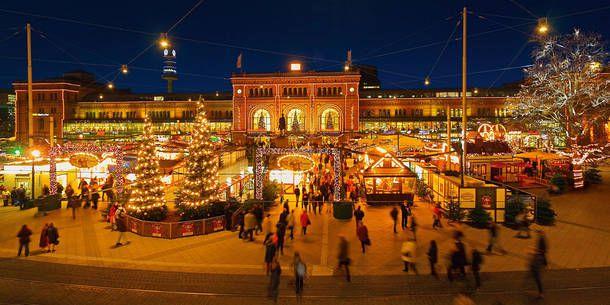 decors van Ballhof, Holzmarkt en Marktkirche. Een Historische markt en een Finse markt maken dit compleet.