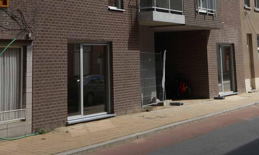 Ouderenwoningen en ouderenflats Het Woonzorgnetwerk biedt 33 woningen voor ouderen aan. In elke deelgemeente zijn er 11 ouderenwoningen.