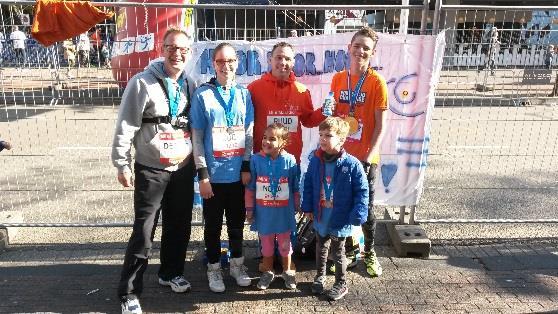 was het weer de 2 e zondag van oktober en dus tijd voor de Marathon! Het was koud maar droog en dus goed weer om te lopen.