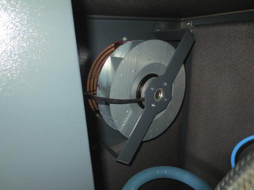 schroefblok door middel van een koppel - efficiënte POLY-V snaar dewelke garant staat voor een lange levensduur Onafhankelijke centrifugale ventilator voor een stillere werking die wordt