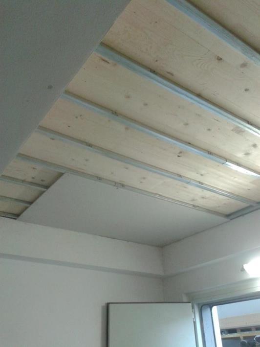 draagvloer niet ontkoppeld plafond (spouw 3 cm) =