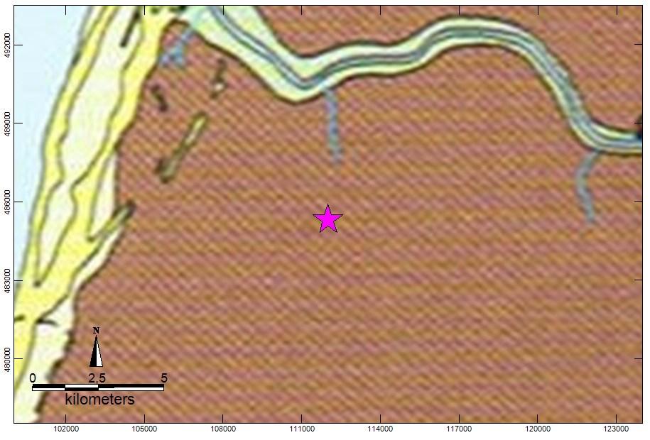 Uit de bodemkaart (niet afbeeld) blijkt dat in het plangebied koopveengronden liggen op ongerijpte zavel of kleigrond dat voorkomt binnen 120 cm-mv (code hvk II).