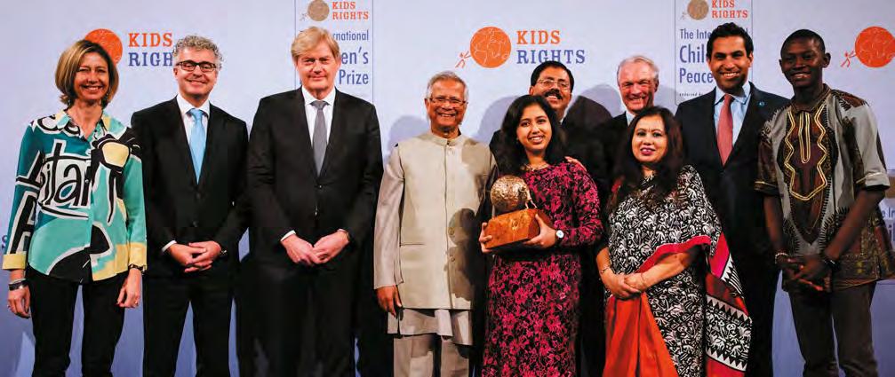Wie waren erbij? De Internationale Kindervredesprijs wordt traditiegetrouw uitgereikt door een Nobel Vredesprijswinnaar. Dit jaar was de eer aan Prof.