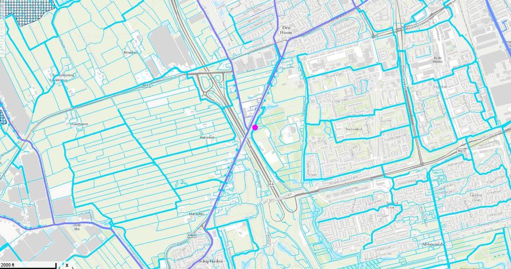 2. Beschrijving van het betrokken werk 2.1 Locatie De duiker en de watergang liggen langs de Tramkade tussen Den Hoorn en Schipluiden (gemeente Delft en gemeente Midden-Delfland).