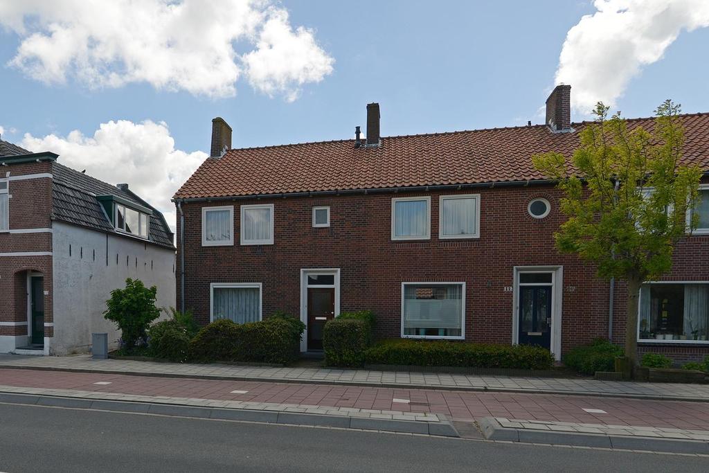 Zeestraat 110 'SGRAVENZANDE Vraagprijs 175.000, k.k. HELM & HEUS MAKELAARS VREEBURGHLAAN 1 SGRAVENZANDE Tel: 0174 419000 info@helmheus.nl Helm & Heus makelaars O.G. b.v.