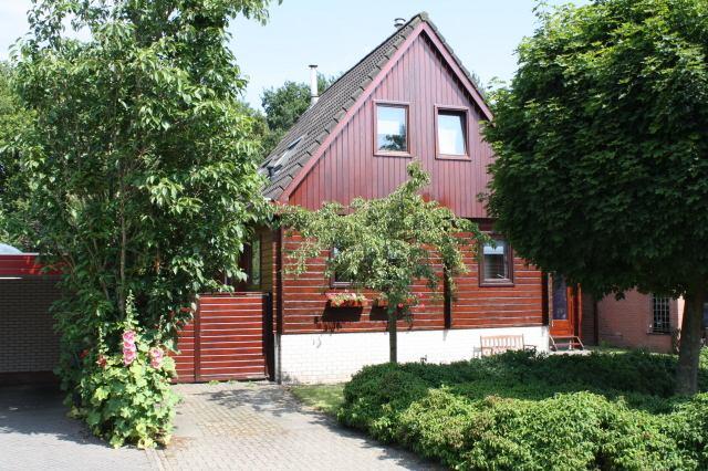 Finse houtstapelbouw Houtstapelbouw, of Logbouw Een houten woning straalt een unieke sfeer uit, is duurzaam en energiezuinig.