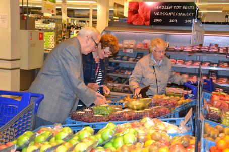 Nadat we onze boodschappen hebben, drinken we nog gezellig een kopje koffie 