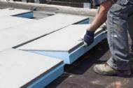Stedenbouwkundige vergunning (SV) De wijziging van de bekleding van een plat dak, alsook zijn eventuele ophoging om de installatie van een isolatieinrichting of