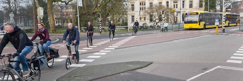 Op belangrijke fietsroutes zijn de laatste jaren verbeteringen doorgevoerd om de wachttijd voor fietsers bij verkeerslichten te verkorten.