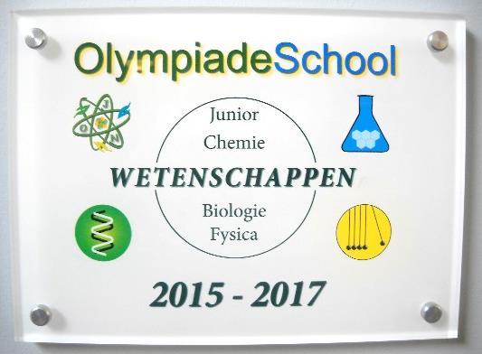 We zijn onder andere zeer trots te kunnen melden dat De Bron zich voortaan drie jaar lang OlympiadeSchool Natuurwetenschappen mag noemen.