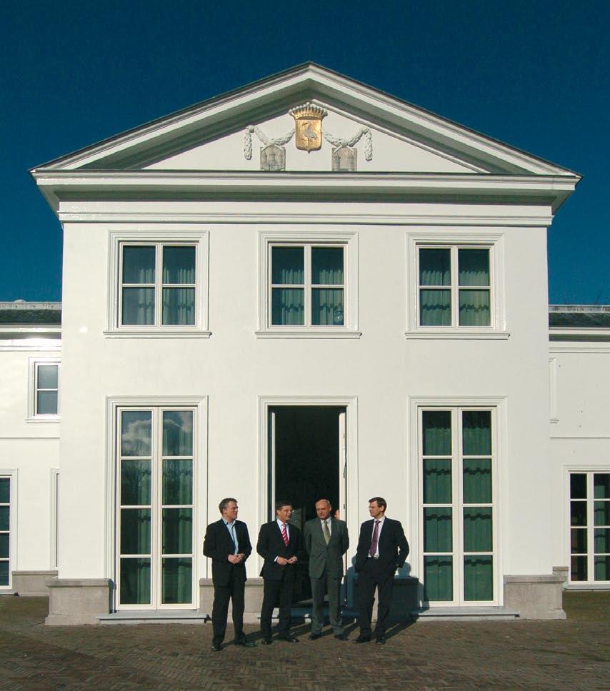 Wouter Bos, Jan Peter Balkenende en André Rouvoet presenteren het nieuwe