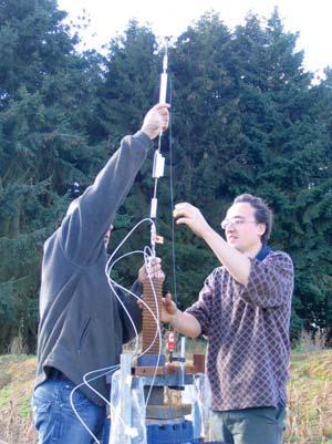 geotechnische element of aan de stalen wapening (typisch gebruik = belastingsproef) Voordeel