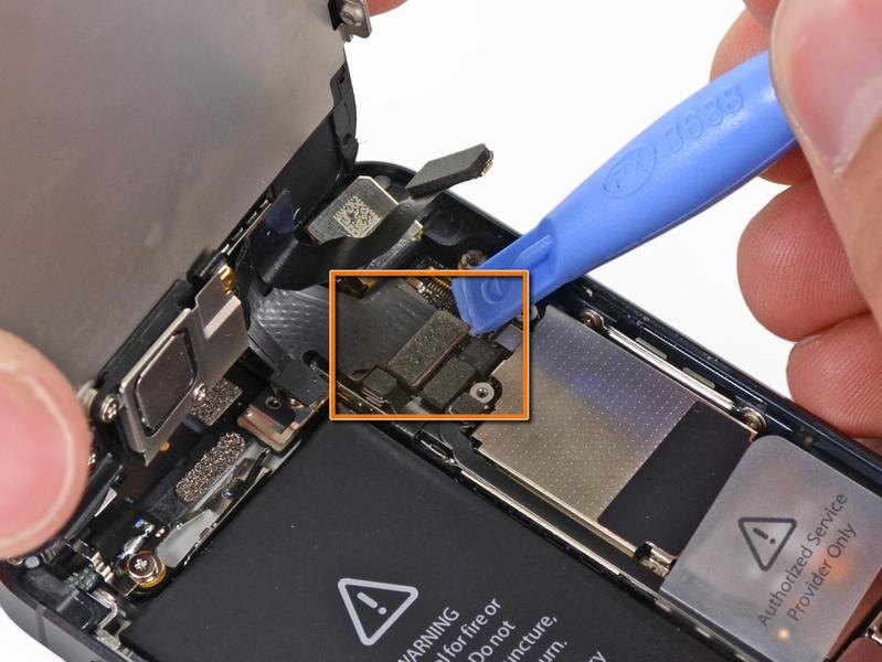 iphone 5 Lightning connector en hoofdtelefoonaansluiting Replacement Stap 15 Gebruik een kunststof opener om de drie frontpaneel montage kabels los te koppelen: