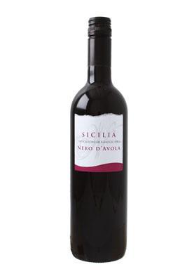 Sicilia - Nero d'avola - 4,30 Lekkere wijn bij geroosterd en gegrild vlees, pastagerechten en pittige kaassoorten.