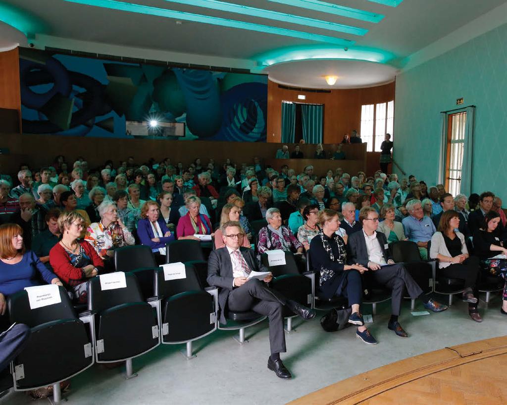 Deelnemers aan het symposium konden met elkaar de casus bespreken, waarna een plenaire terugkoppeling door de Rechtbank Rotterdam werd gedaan.