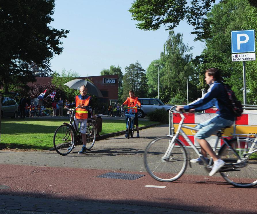 7. Speerpunt Sturen Onder sturen wordt verstaan gedragsbeïnvloeding; hoe verleiden we meer Helmonders om te gaan fietsen, hoe sturen we bewoners in hun route en vervoerskeuze?
