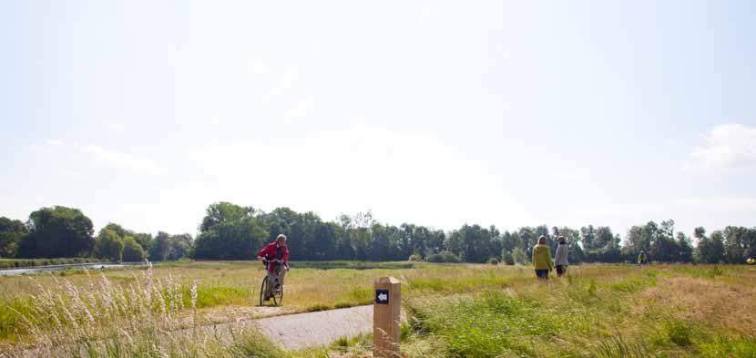 Verbindingen tussen Wehl en Doetinchem waren er nauwelijks, alleen wat eenvoudige voetpaden. Enkele paden werden later wegen, maar de meeste paden zijn omgeploegd en verkaveld.