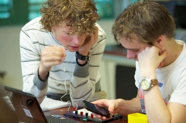 1.2 Andere vakken van nlt-leerlingen Omdat nlt een interdisciplinair vak is, waarbij voortgebouwd wordt op leerstof uit de vakken wiskunde, natuurkunde, scheikunde en biologie, is het belangrijk voor