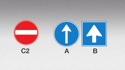 B. Deze verkeersborden hebben allemaal te maken met de voorrangsregels. C. Aan de verschillende vormen is te zien dat deze verkeersborden duiden op een geslotenverklaring. 0.