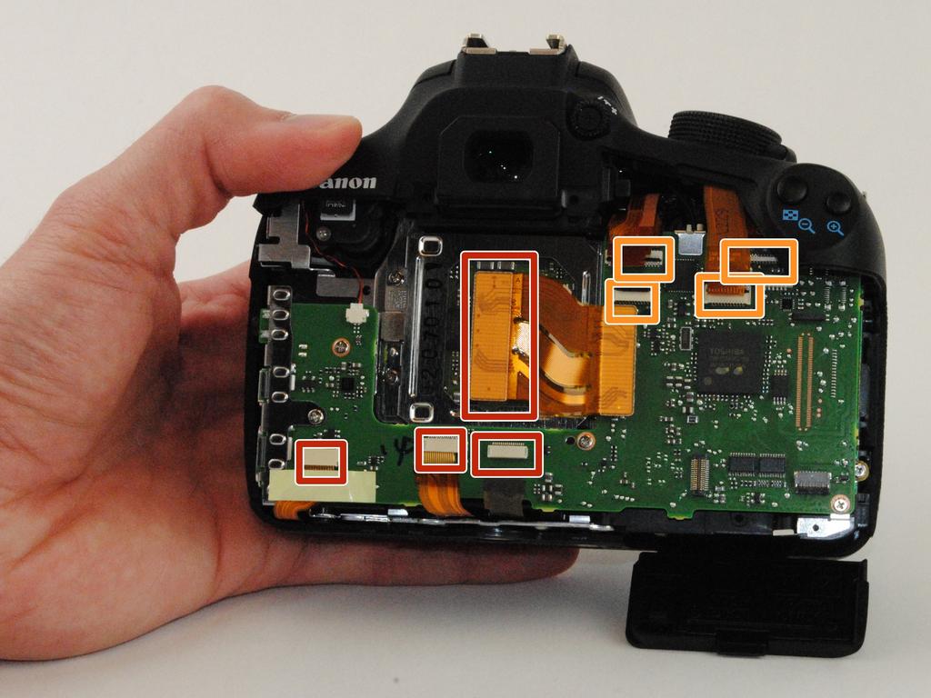 Canon EOS Rebel T5 SD-kaartlezer Replacement Stap 12 Moederborden Verwijder alle