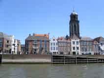 4.1 KERNKWALITEITEN Voor het stedelijk netwerk zijn de volgende kernkwaliteiten benoemd: Hanzesteden Kenmerkend voor de IJssel zijn de historische Hanzesteden die als een reeks aan de oevers van de