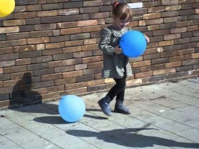 Ballonnencirkel -De kinderen werken in teams