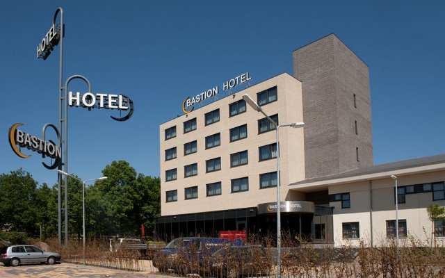 Breda Telefoon: +31(0)76 522 6055 Bastion Hotel Roosendaal
