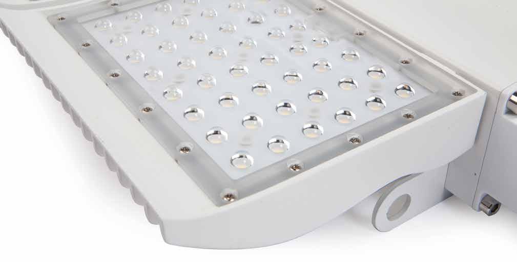 4 Installeren intelligente LED-verlichting Goed licht is een basisvoorwaarde voor het welzijn van mens en dier.