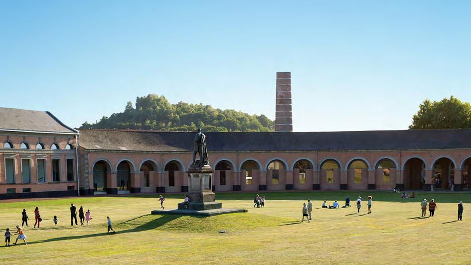 van 12 tot 14u: yama-guni of hooglanden(gratis activiteit) Gastronomische wandeling op de terril (sintelberg) in het gezelschap van een ervaren gids.